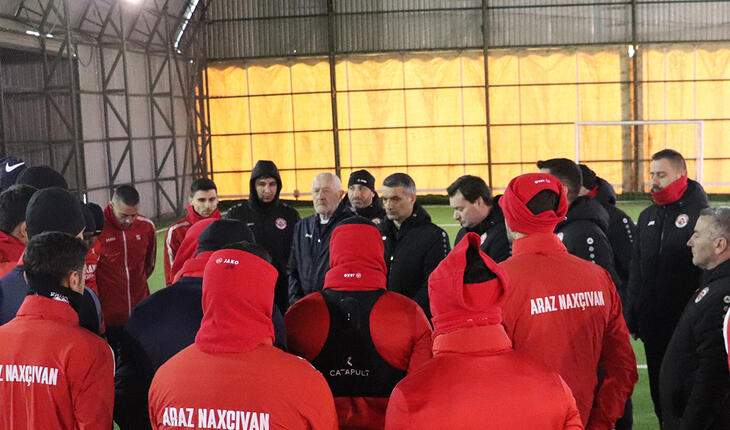 Azərbaycanda bu komandanın başına keçməsinə peşman oldu: “İşimə qarışırsız…” - QALMAQAL!