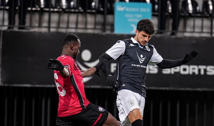 "Neftçi" evdə, "Qarabağ" səfərdə qalibiyyət bayrağını qaldırdı