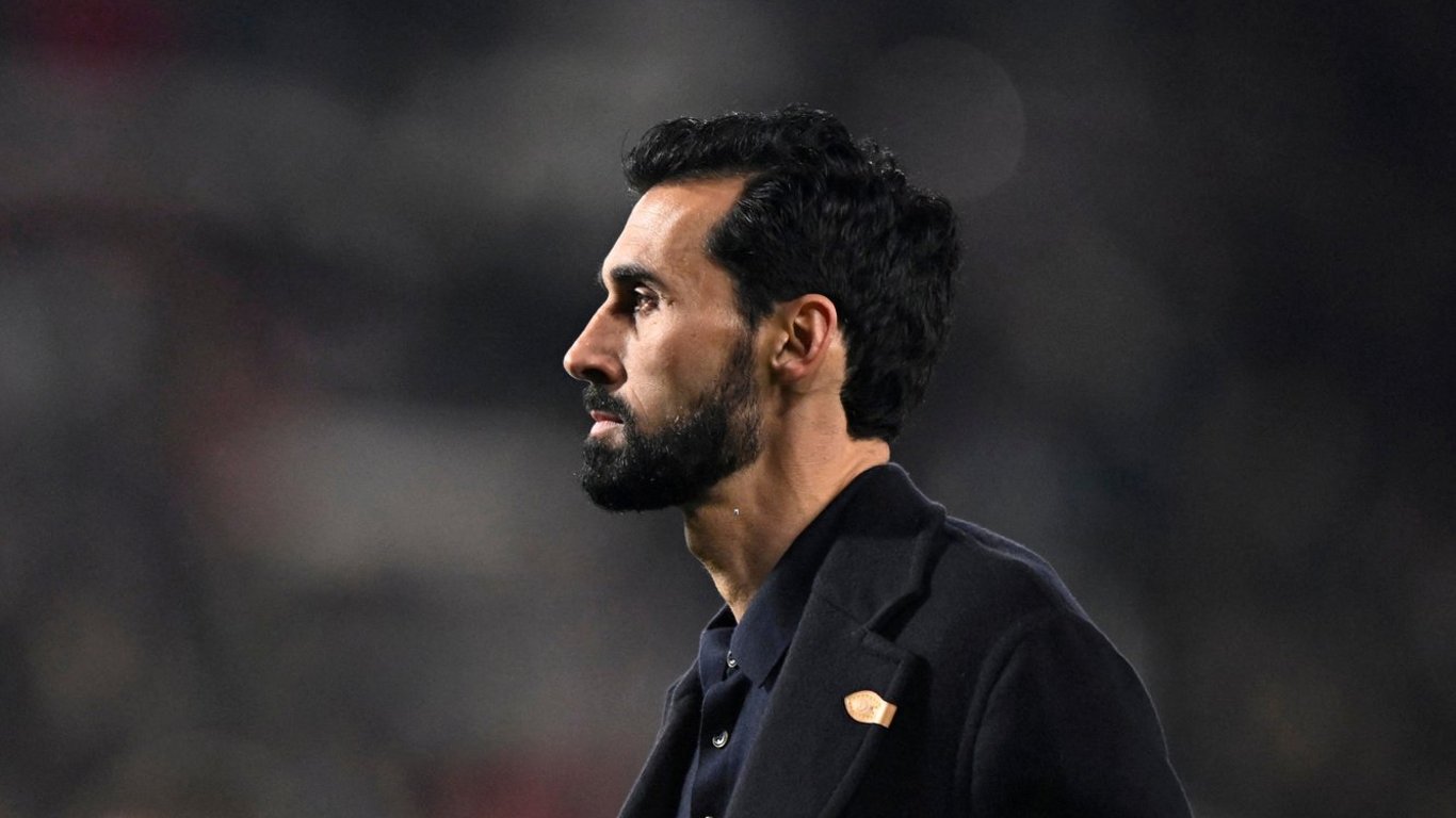 Qarşısına iki şərt qoyulub - Baş məşqçi postunda qalmaq üçün