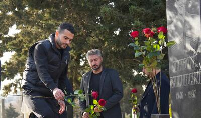 "Neftçi"nin kollektivi Anatoli Banişevskini məzarı başında yad etdi -
