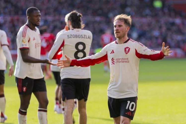 "Liverpul" 90+7-ci dəqiqədə 3 xalı “ciyərlərinə çəkdi”- VİDEO