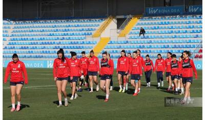 Qadınlardan ibarət millidə bir neçə problem var -