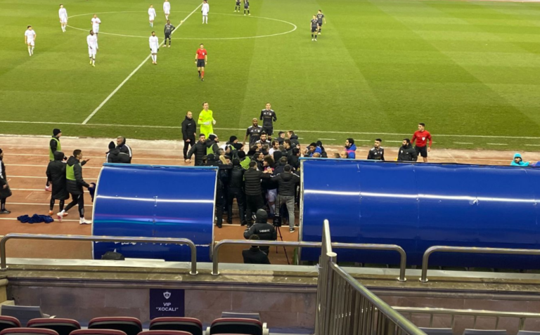 “Qarabağ“ın məşqçilərini özündən çıxaran hadisə bu imiş… VİDEO+FOTO