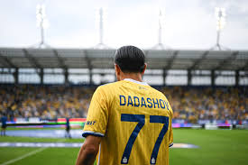 Azərbaycanlı hücumçunun klubu liderə daha da yaxınlaşdı