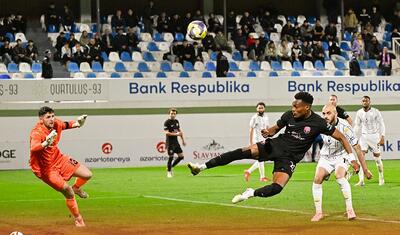 Premyer Liqamızın ən qolçu ismi onu qarabaqara izləyir...