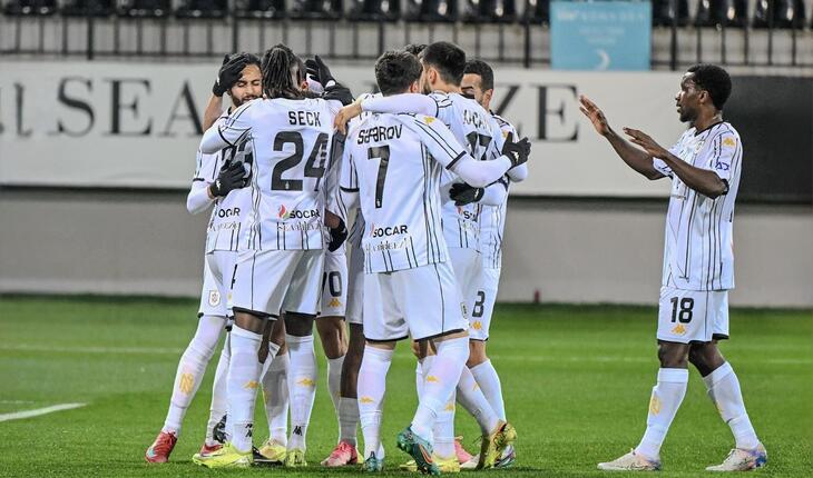 “Neftçi”nin baş məşqçisini düşünməyə məcbur edən 11 NƏFƏR