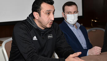 Elxan Məmmədovun kadrı AFFA-dakı vəzifəsini itirəcəyini bildi, hamıyla sağollaşdı