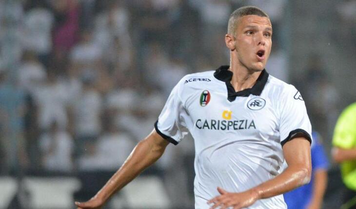 Premyer Liqada 9 qol vuran hücumçu “Neftçi”nin baş məşqçisinin TRANSFER SİYAHISInda