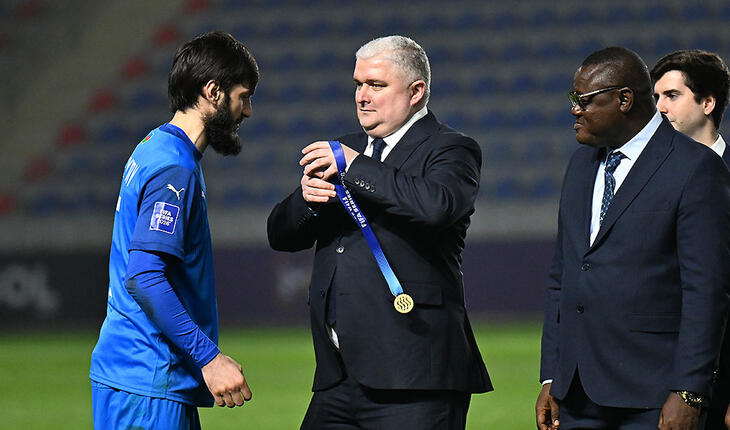 ŞOK AÇIQLAMA! “Bəzən millilərə tapşırılmış və güclü olmayan oyunçular çağırılır”