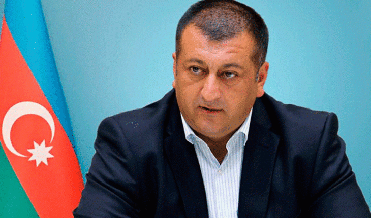 Prezident vəzifədən uzaqlaşdırdığı baş məşqçini geri qaytarmaq niyyətinə düşdü