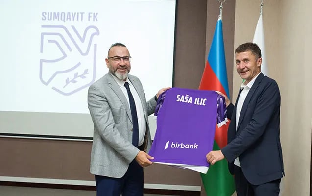 Premyer Liqamızda uğursuz olan əcnəbi baş məşqçi burada qalacaq?