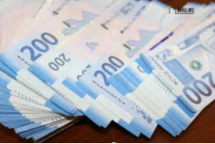 Premyer Liqa klubları pulunun 60 faizdən çoxunu hara xərcləyir?