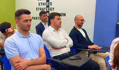 “Fair Media"dan növbəti turnir: Bank işçiləri yaşıl meydanda -