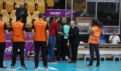 Azərbaycan millisinin sabiq hücumçusu Fransadan geri qayıtdı - VİDEO