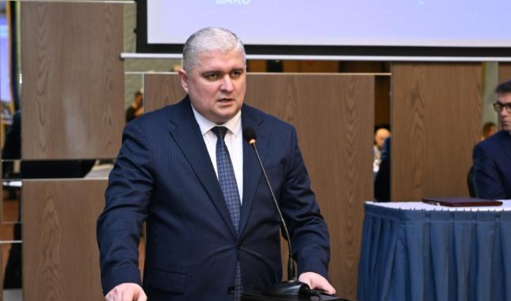 Baş katib “Qarabağ”a görə Avropa səfərini yarımçıq qoyub Bakıya qayıtdı