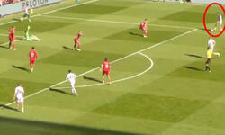 Qapıçının zədələnməsinə məhəl qoymadı, qol vurdu - QALMAQALlı anın VİDEOsu