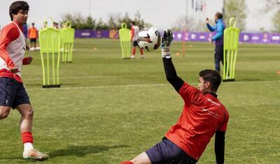 Yeni yaradılan komandanın baş məşqçisi nə iş görür? -