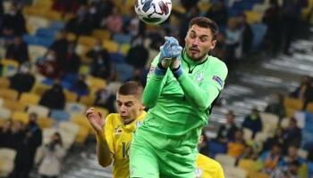 Ərəblərin xidmətindən imtina etdiyi qapıçı “Neftçi” yolunda?