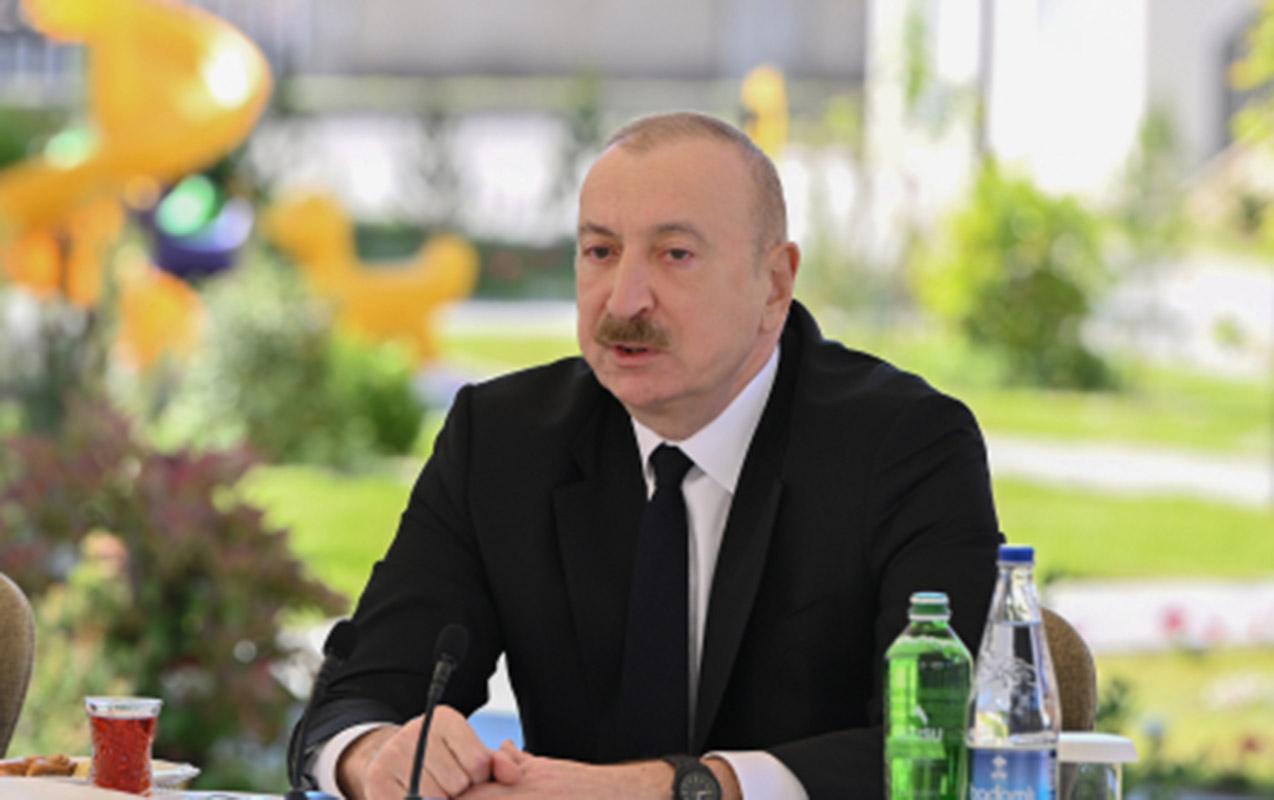 “Bir dənə güllə atsaq, onların dabanları parlayacaq” - Prezident