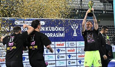 Azərbaycan Kubokunun qalibi mükafatını aldı -