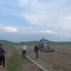 Rayon sakinləri öz zəhməti ilə dağın başında stadion tikir - VİDEO