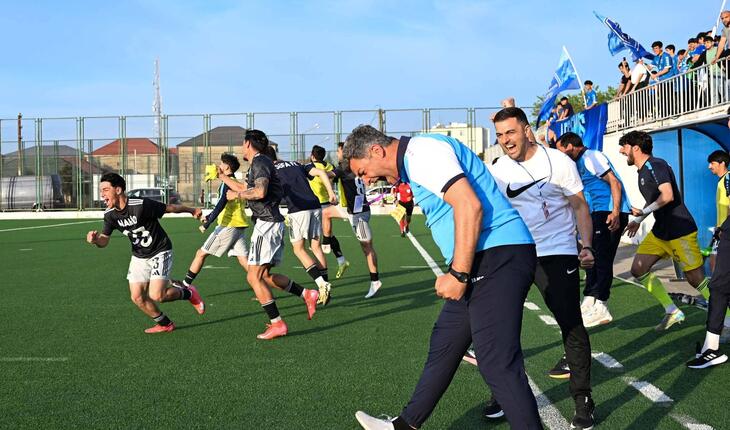 Klubu elitaya qaytaran baş məşqçiyə güvənmirlər - Üç seçimi var