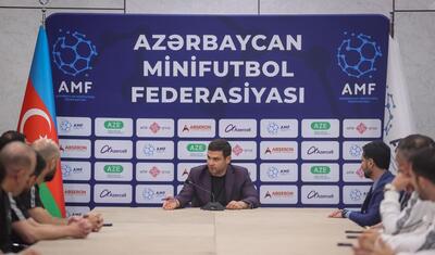 Orxan Məmmədov Avropa çempionatına gedən millinin oyunçularına diqqət göstərdi -