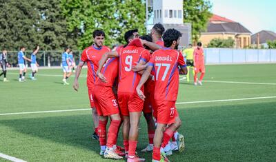 Millinin baş məşqçisi yeni boş dayanmadı -