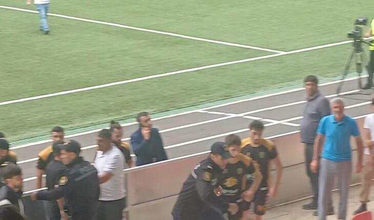 Bölgədə futboldan sonra yaşanan davanı bu VİDEOda izləyin...