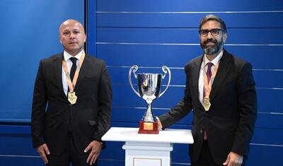 Rövşən Nəcəf SOCAR-ın minifutbol komandası ilə görüşdü -