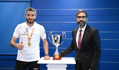 Rövşən Nəcəf SOCAR-ın minifutbol komandası ilə görüşdü -