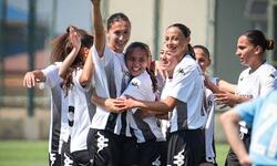 https://www.sportinfo.az/idman_xeberleri/qadin_futbolu/254002.html