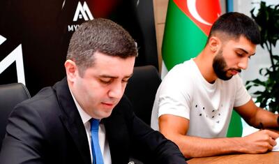 “Neftçi”nin formasını geyindi, 2 illik müqavilə imzaladı -