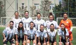 https://www.sportinfo.az/idman_xeberleri/qadin_futbolu/255571.html