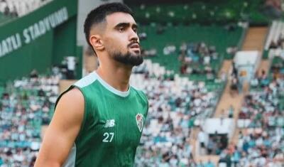 Türkiyə klubu 27 futbolçu sifariş etdi, biri azərbaycanlıdır