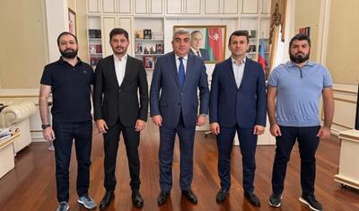 İcra Hakimiyyətinin başçısı rayonu təmsil etmək istəyən klubun elçiləri ilə danışdı
