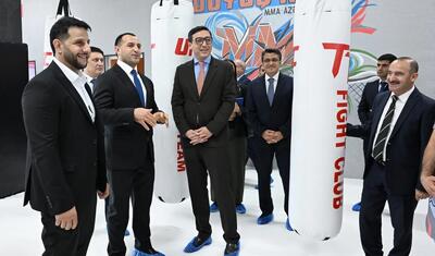 Nazir bu klubun yeni idman zalının açılışında iştirak etdi